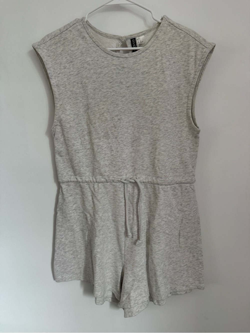 H&M Divided Light Heather Gray Crewneck Top